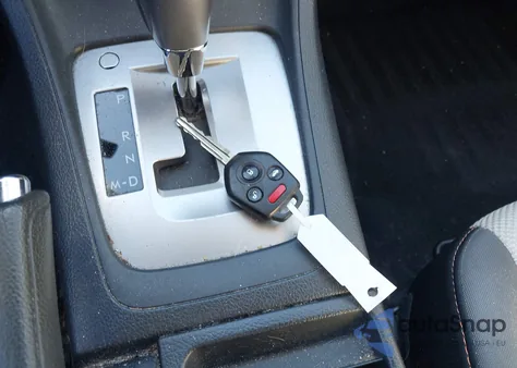 2017 Subaru Crosstrek 2.0I Premium z USA, uszkodzony, nr VIN JF2GPADC8H8253134